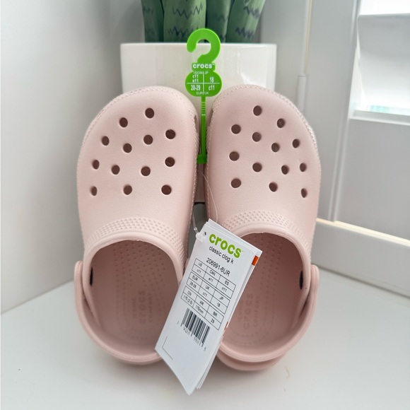NEW Kids Crocs Classic Clog (Size C11) - Picture 1 of 7